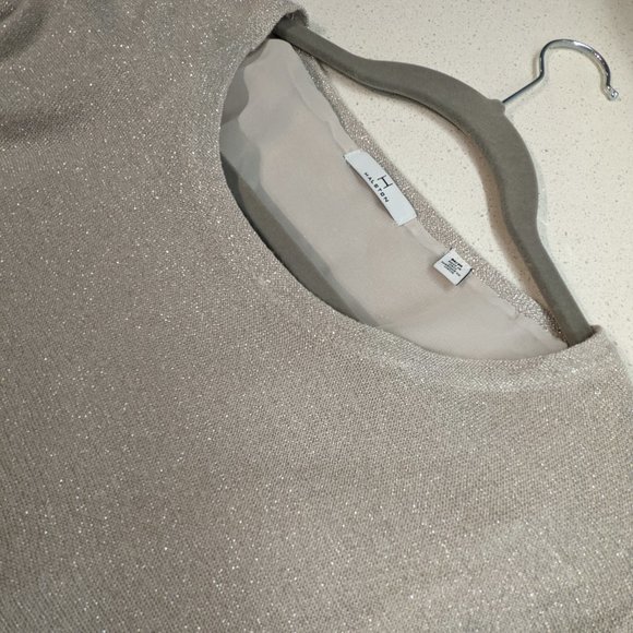 Halston Shimmer Layer Top - Picture 4 of 6